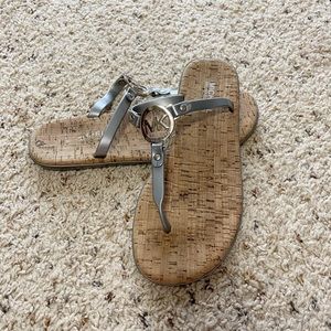 MICHAEL Michael Kors | Silver Jelly Flip Flops